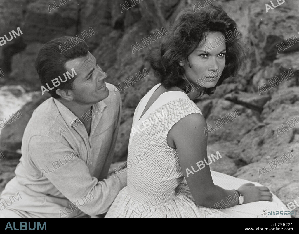 GABRIELE FERZETTI et LEA MASSARI dans L' AVVENTURA, 1960, réalisé par MICHELANGELO ANTONIONI. Copyright PRODUZIONE CINEMATOGRAFICHE EUROPEE.