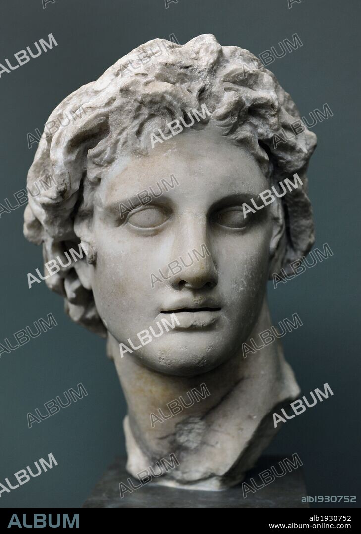 ALEJANDRO III el Magno (en gr. Aléxandros ho Mégas) (-356 a-323). Rey de Macedonia (-336 a-323). Retrato realizado em mármol, procedente de Alejandría. Egipto. S. III a. C. Museo Carlsberg Glyptotek. Copenhague. Dinamarca. Norte Europa.