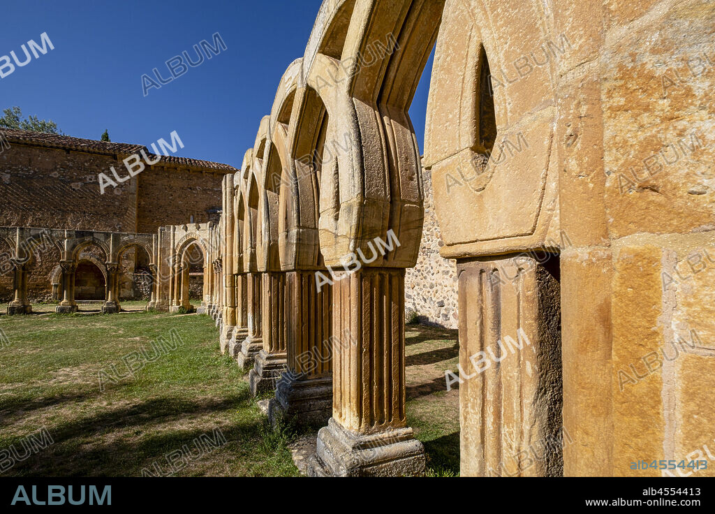 Cloister arches, Monastery of San Juan de Duero, Castilian Romanesque architecture, 12th century , Soria, Autonomous Community of Castile, Spain, Europe.