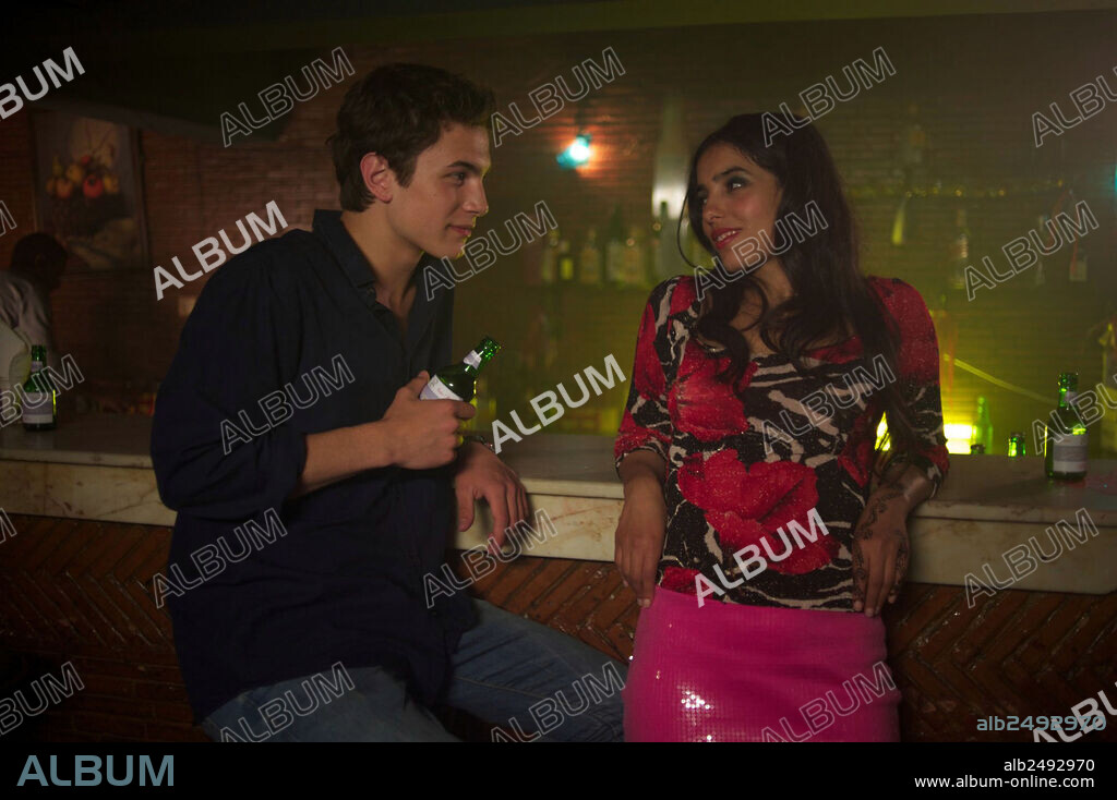 HAFSIA HERZI und SAMUEL SCHNEIDER in EXIT MARRAKECH, 2013, unter der Regie von CAROLINE LINK. Copyright DESERT FLOWER FILMPRODUKTION.