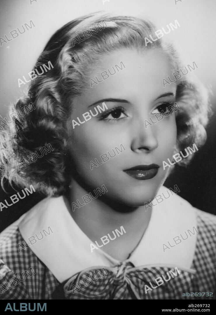 MARIA MERCADER.