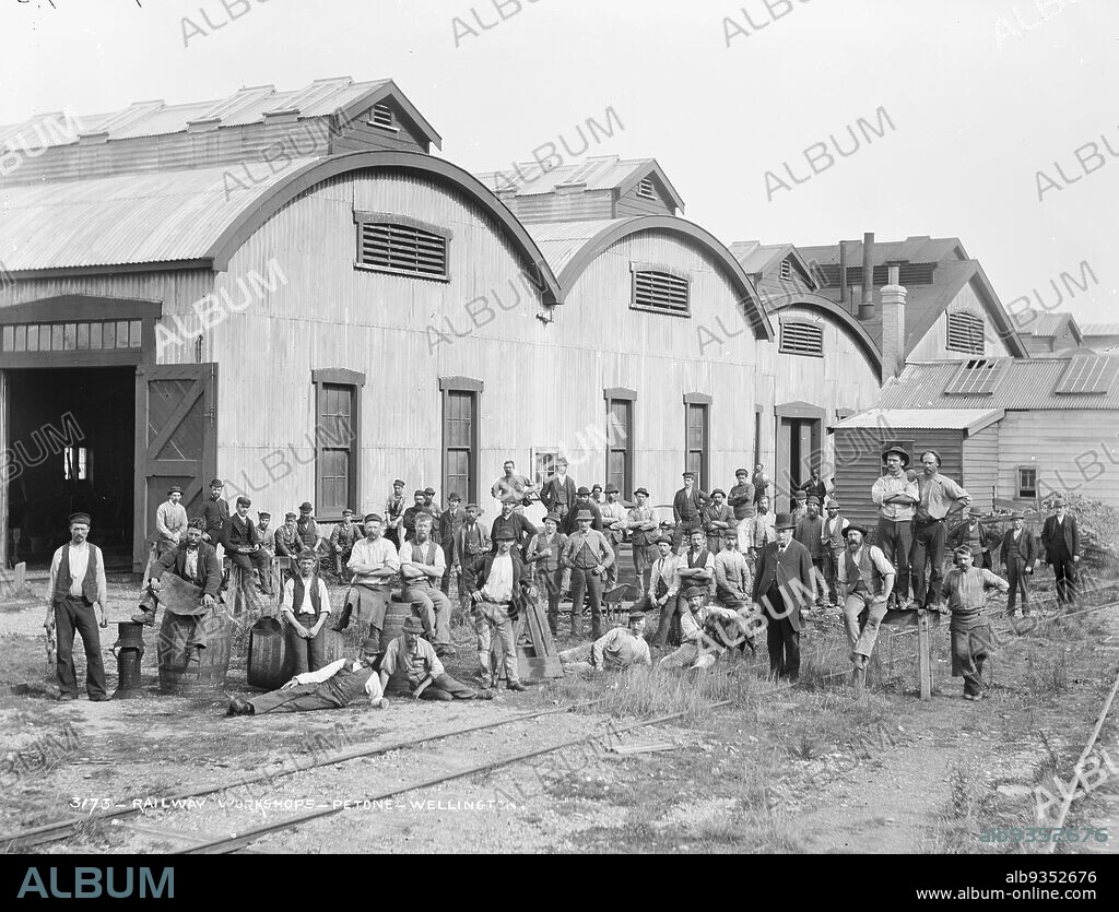 Railway Workshops, Petone, Wellington, Burton Brothers studio, photography studio, 1880s, Dunedin, gelatin dry plate process.