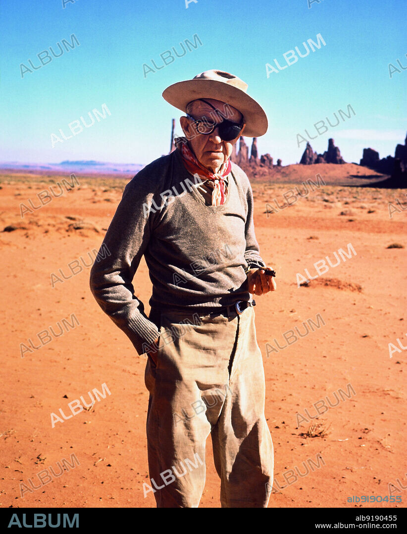JOHN FORD en EL GRAN COMBATE, 1964 (CHEYENNE AUTUMN), dirigida por JOHN FORD. Copyright WARNER BROTHERS.