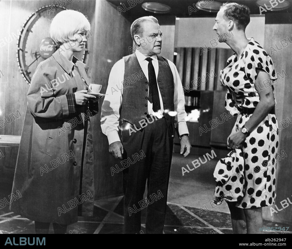 JAMES CAGNEY and LISELOTTE PULVER in ONE, TWO, THREE, 1961, directed by BILLY WILDER. Copyright MIRISCH/UNITED ARTISTS.