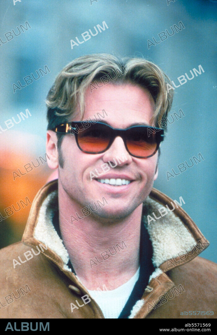 VAL KILMER in AT FIRST SIGHT, 1999, directed by IRWIN WINKLER. Copyright METRO GOLDWYN.