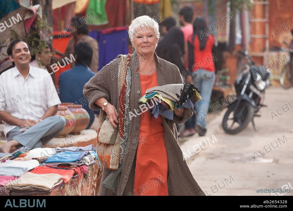 JUDI DENCH en EL NUEVO EXOTICO HOTEL MARIGOLD, 2015 (THE SECOND BEST EXOTIC MARIGOLD HOTEL), dirigida por JOHN MADDEN. Copyright BLUEPRINT PICTURES.