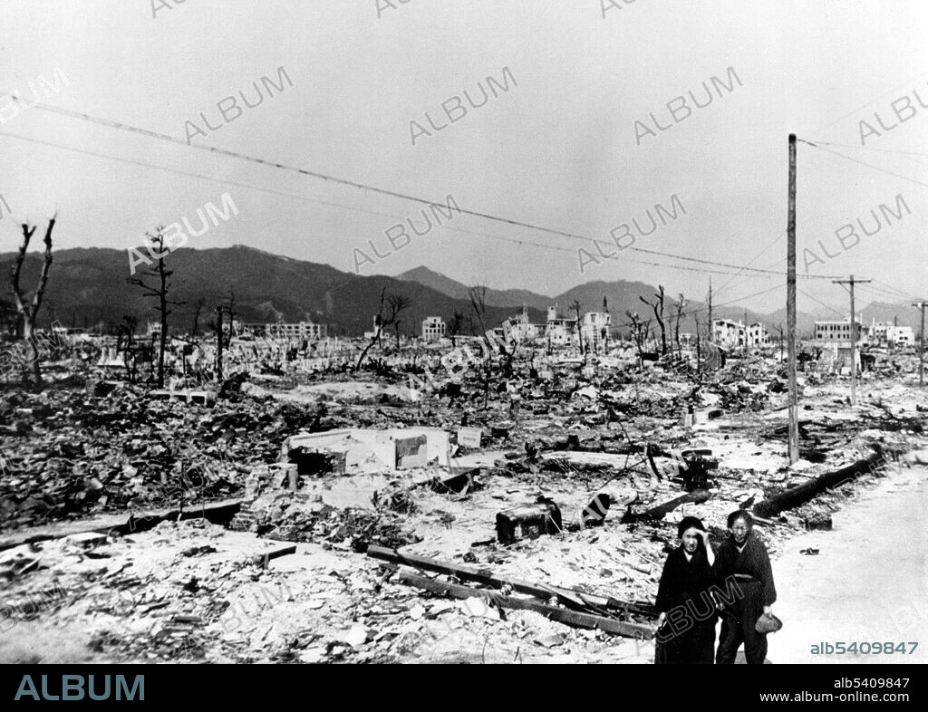 WWII, Nagasaki, Aftermath of Atomic Bomb, 1945