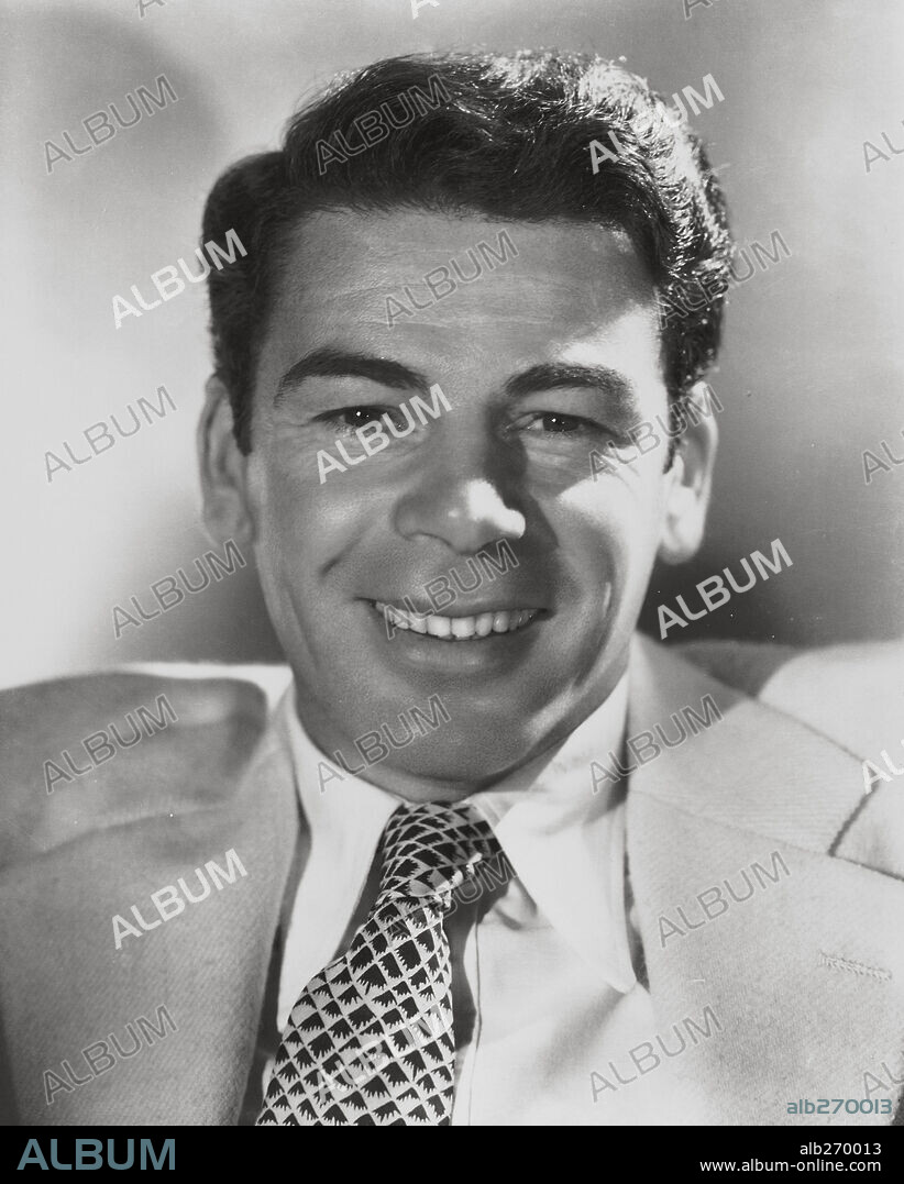 PAUL MUNI.