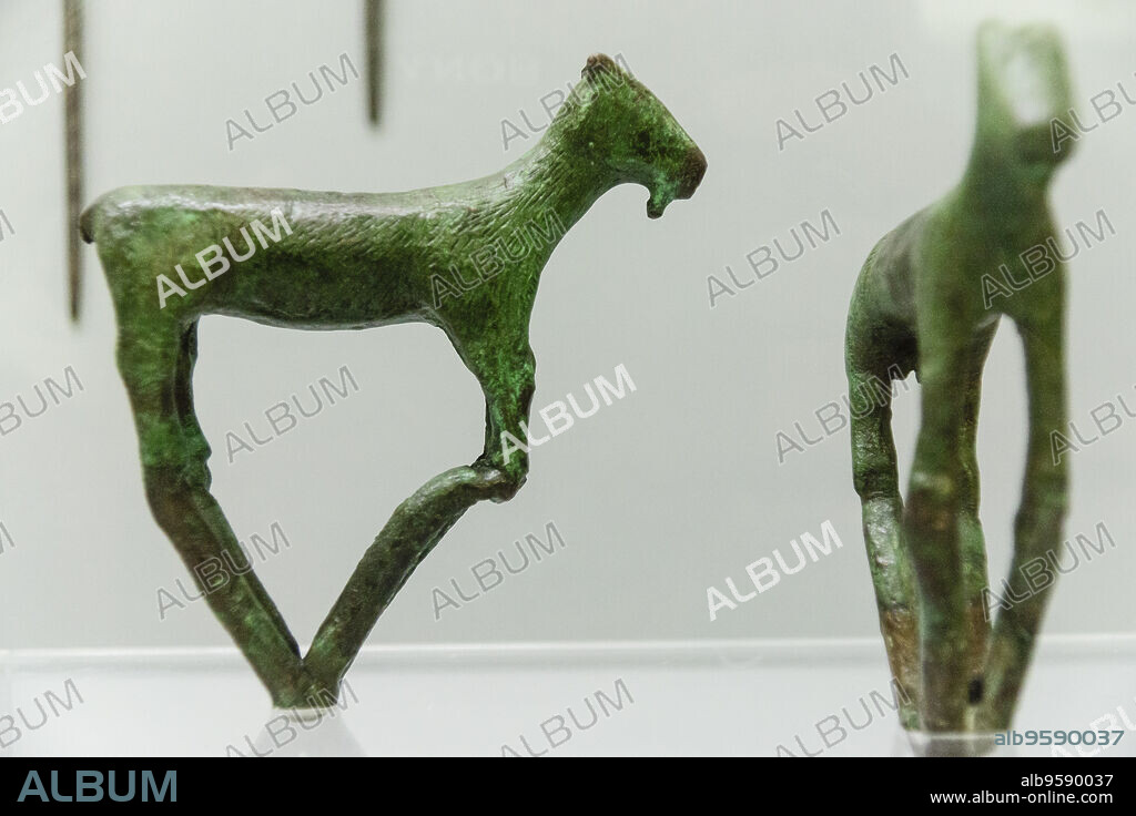 exvotos antropomorficos de bronce, edad de bronce, museo de Evora,Evora,Alentejo,Portugal, europa.