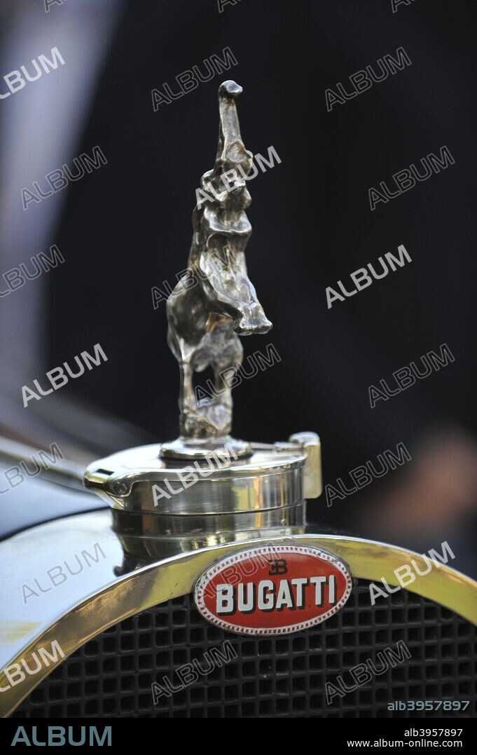 1930 Bugatti Royale type 41 mascot.