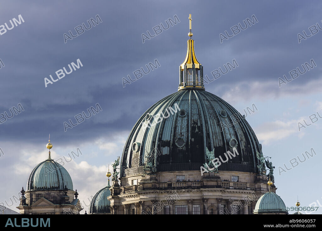 Catedral de Berlín (Berliner Dom ) templo de la Iglesia Evangélica,estilo neobarroco , S. XIX , Berlin,Alemania, europe.