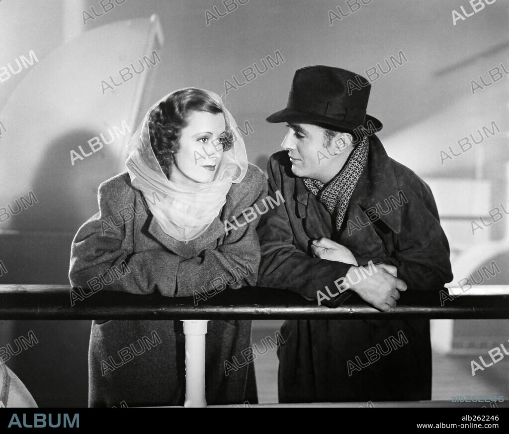 CHARLES BOYER y IRENE DUNNE en TÚ Y YO, 1939 (LOVE AFFAIR), dirigida por LEO MCCAREY. Copyright RKO.