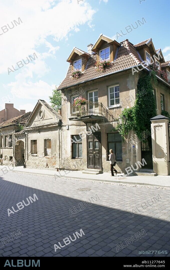 House at the republic of Uzupis, the bohemian heart of the city, Vilnius, Lithuania, Baltic States, Europe.