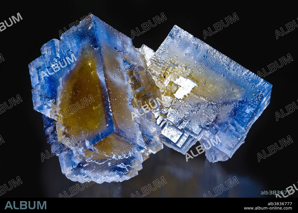 Fluorite (also called fluorspar) is a halide mineral composed of calcium fluoride, CaF2. It has a Mohs Scale hardness of 4. Approximate specimen dimension: 10 x 6 x 6 cm. Minerva Mine #1, Cave-in-Rock District, Southern Illinois, USA.