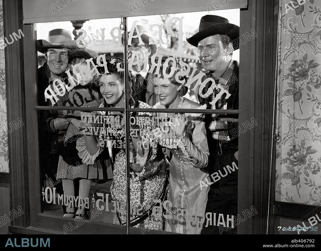 BARBARA BRITTON, CATHERINE CRAIG and RANDOLPH SCOTT in ALBUQUERQUE, 1948, directed by RAY ENRIGHT. Copyright PARAMOUNT PICTURES.