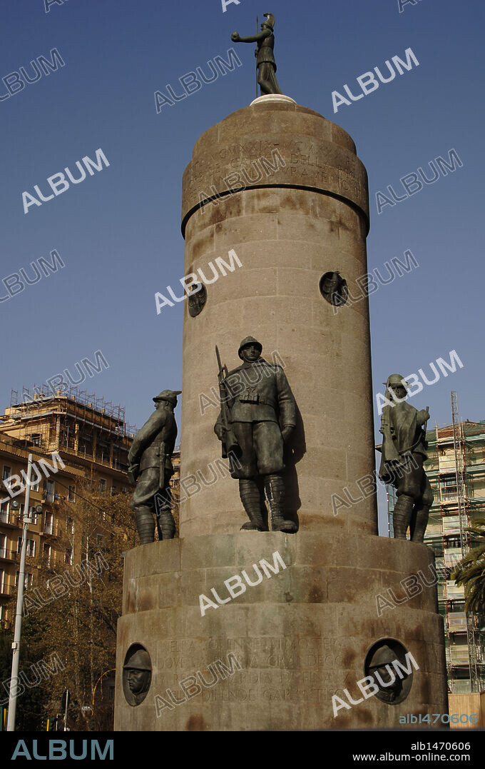 ITALIA. ROMA. Vista parcial de un MONUMENTO realizado en época de Benito Mussolini, en estilo fascista. Barrio de Nomentano.