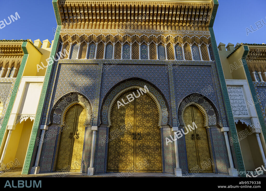 royal palace facade, Fes el-Jdid, Fez, morocco, africa.