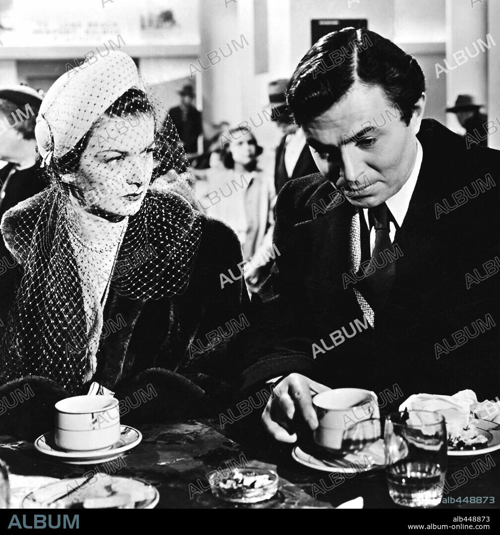 JAMES MASON and JOAN BENNETT in THE RECKLESS MOMENT, 1949, directed by MAX OPHÜLS. Copyright COLUMBIA PICTURES.