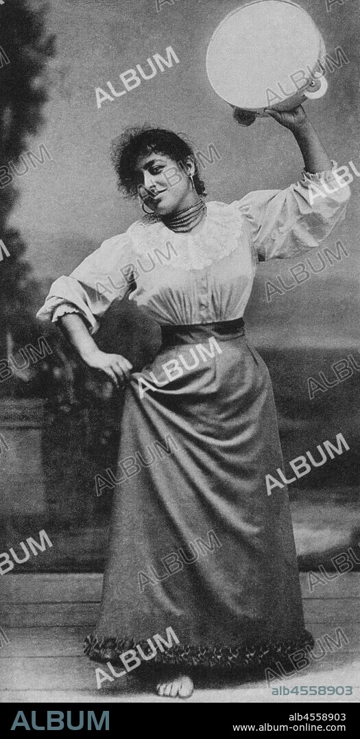 Tarantella dancer with typical costumes, capri, 1920-30.