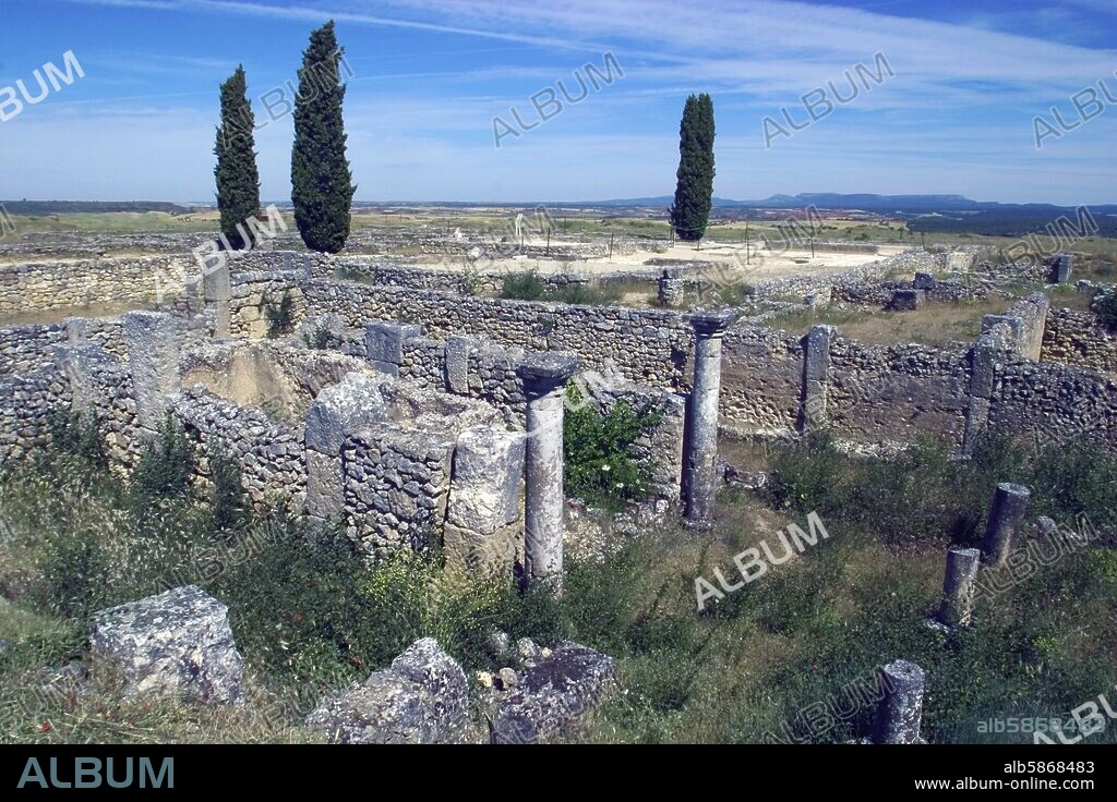 ruinas romanas de Clunia; zona de viviendas.