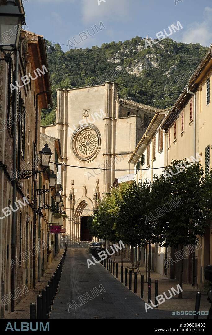 Iglesia parroquial de Sant Pere, Esporles, Mallorca, balearic islands, Spain.