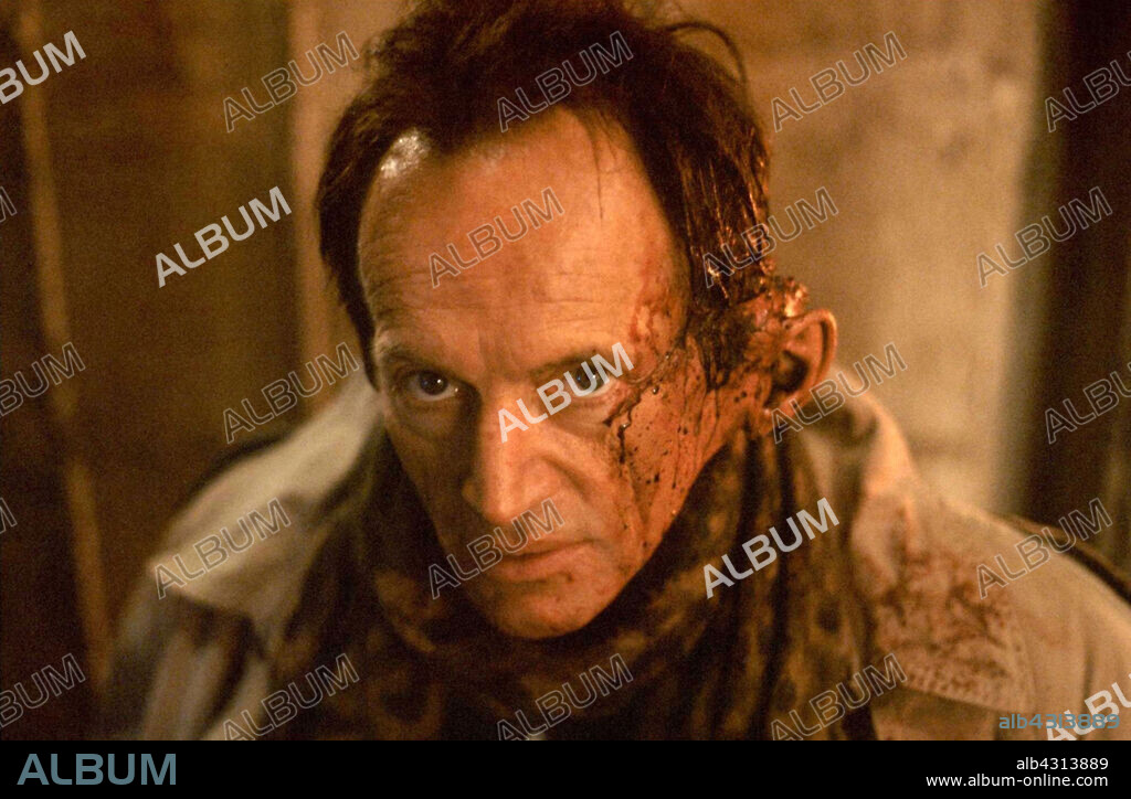 LANCE HENRIKSEN in ALIEN 3, 1992, directed by DAVID FINCHER. Copyright 20TH CENTURY FOX.