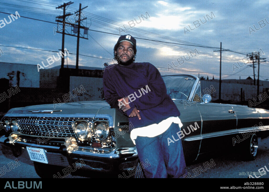 ICE CUBE en LOS CHICOS DEL BARRIO, 1991 (BOYZ N THE HOOD), dirigida por JOHN SINGLETON. Copyright COLUMBIA PICTURES.