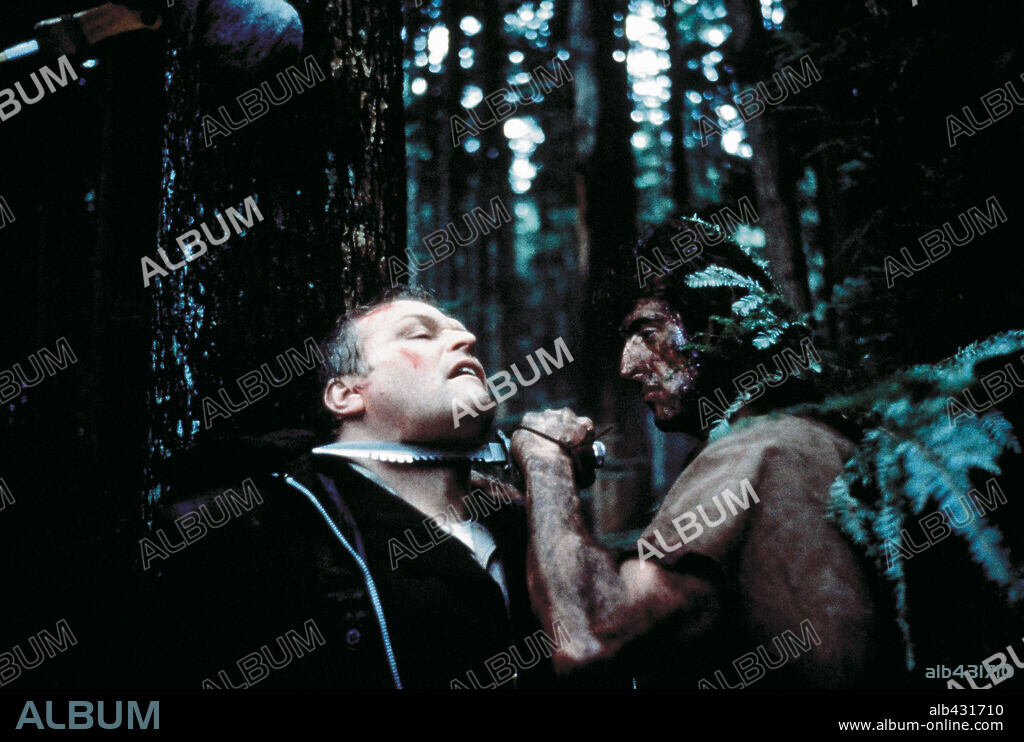 DAVID CARUSO y SYLVESTER STALLONE en ACORRALADO, 1982 (FIRST BLOOD), dirigida por TED KOTCHEFF. Copyright CAROLCO.