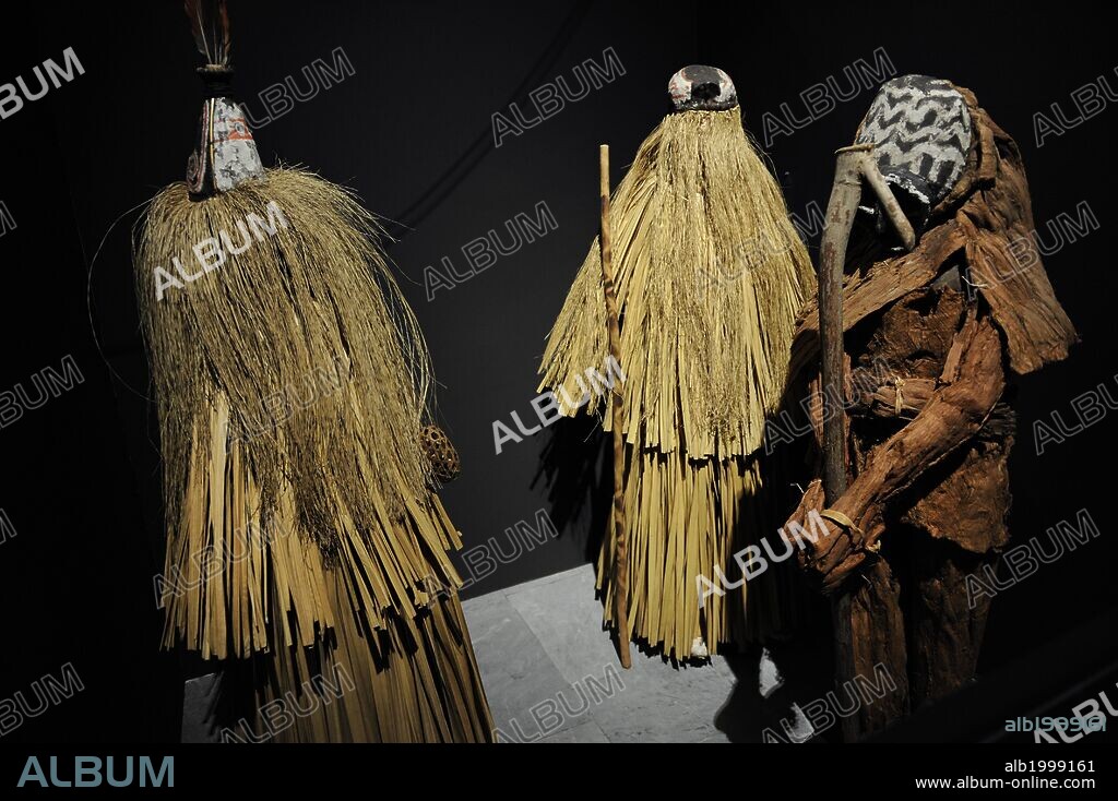 Pueblo indígena de los PIAROA. Etnia que vive a orillas del Orinoco, en la Amazonia. Venezuela. Máscaras ceremoniales (mono, picarí y espíritu del bosque "redyol". Siglo XIX. Museo Etnográfico. Budapest. Hungría.