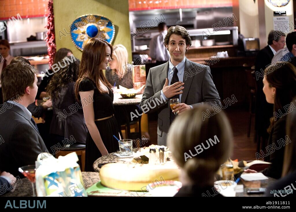 EMMA STONE and JOSH GROBAN in CRAZY, STUPID, LOVE, 2011, directed by GLENN FICARRA and JOHN REQUA. Copyright CAROUSEL PRODUCTIONS.