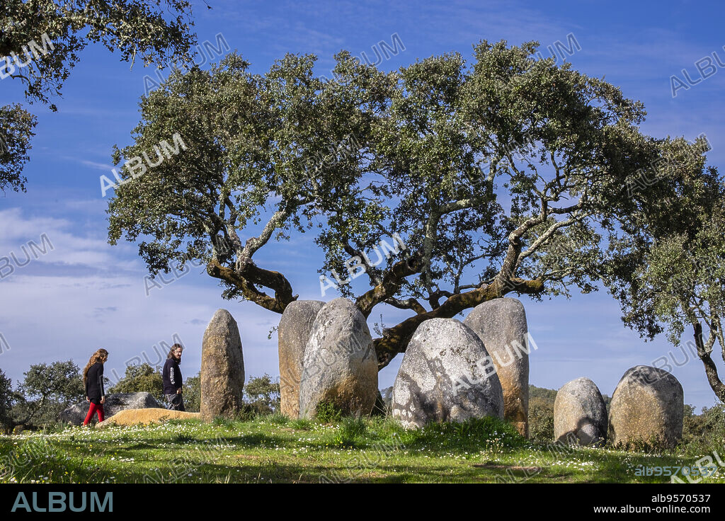 cromlech Vale Maria do Meio , Nossa Senhora da Graça do Divor ,Évora, Alentejo, Portugal.