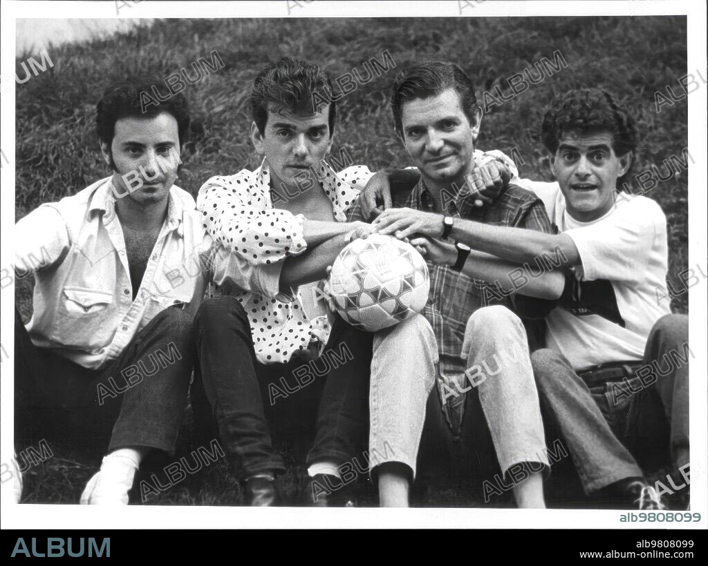 1987. Jaime Urrutia y Edi Clavo, de gabinete Caligari, con Jorge Berlanga y Guillermo Montesinos.