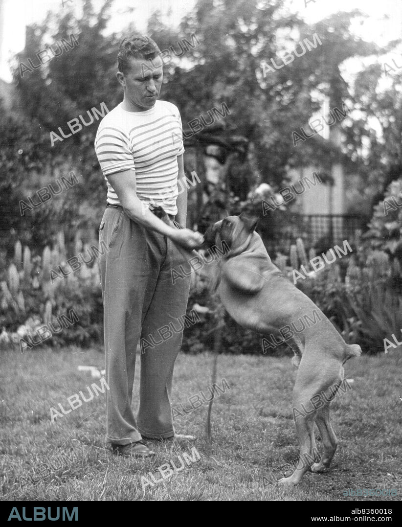 George Sprod. September 18, 1953. (Photo by Ross Freeman/Fairfax Media).