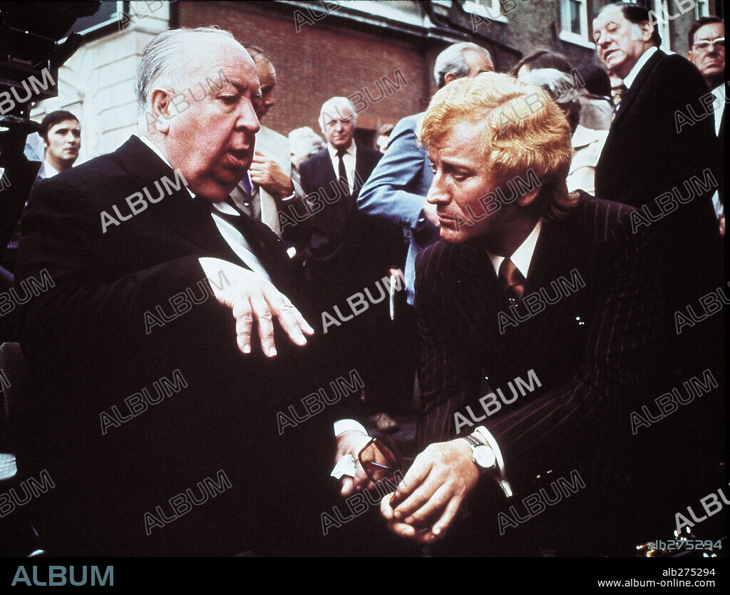 ALFRED HITCHCOCK and BARRY FOSTER in FRENZY, 1972, directed by ALFRED HITCHCOCK. Copyright UNIVERSAL PICTURES.
