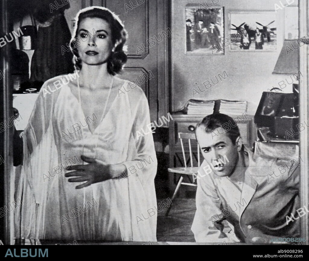 Film still from 'Rear Window' starring James Stewart, Grace Kelly, Thelma Ritter, and Raymond Burr.