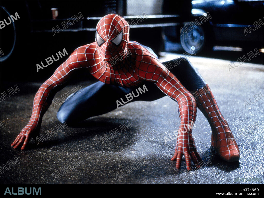 TOBEY MAGUIRE in SPIDER-MAN, 2002, directed by SAM RAIMI. Copyright COLUMBIA PICTURES/MARVEL ENTERTAINMENT.