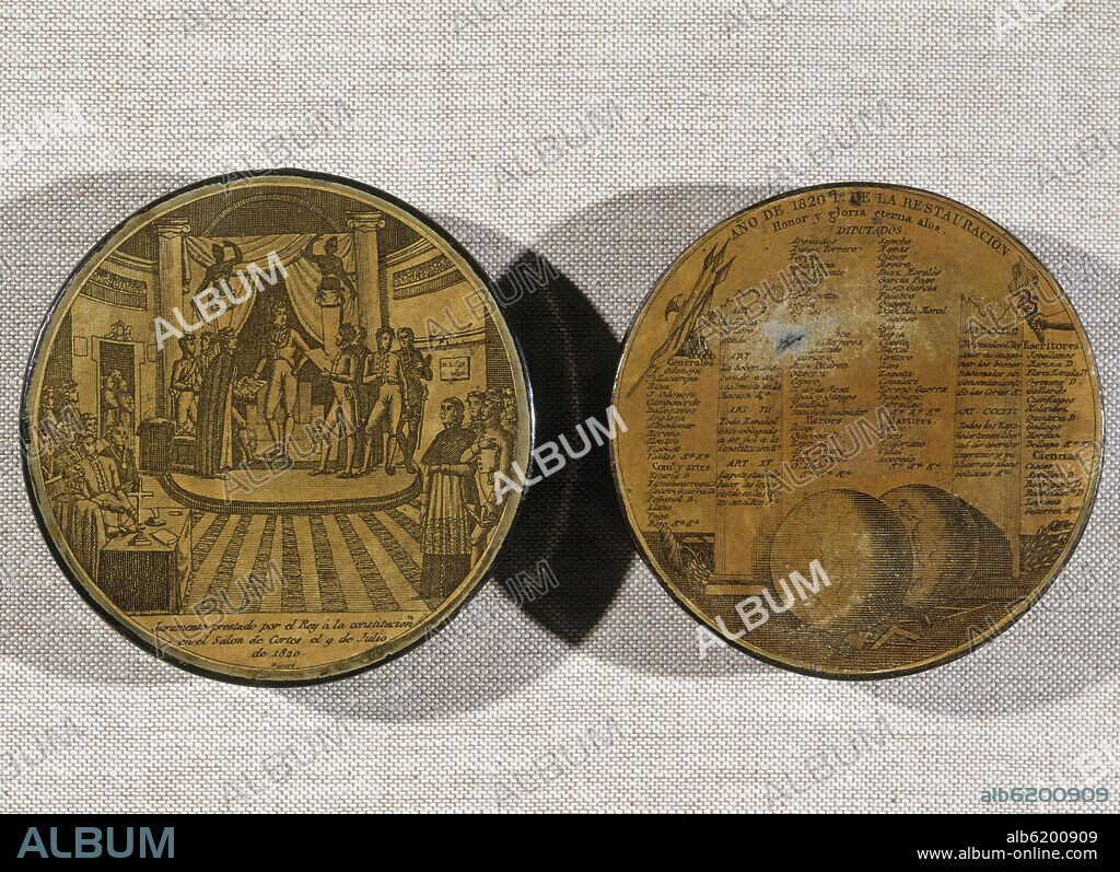 LACA. ESTUCHE PARA GUARDAR LA CONSTITUCION DE 1820 DECORADA CON LA JURA DE FERNANDO VII DE LA CONSTITUCION DE 1820 Y LA LISTA DE DIPUTADOS.
