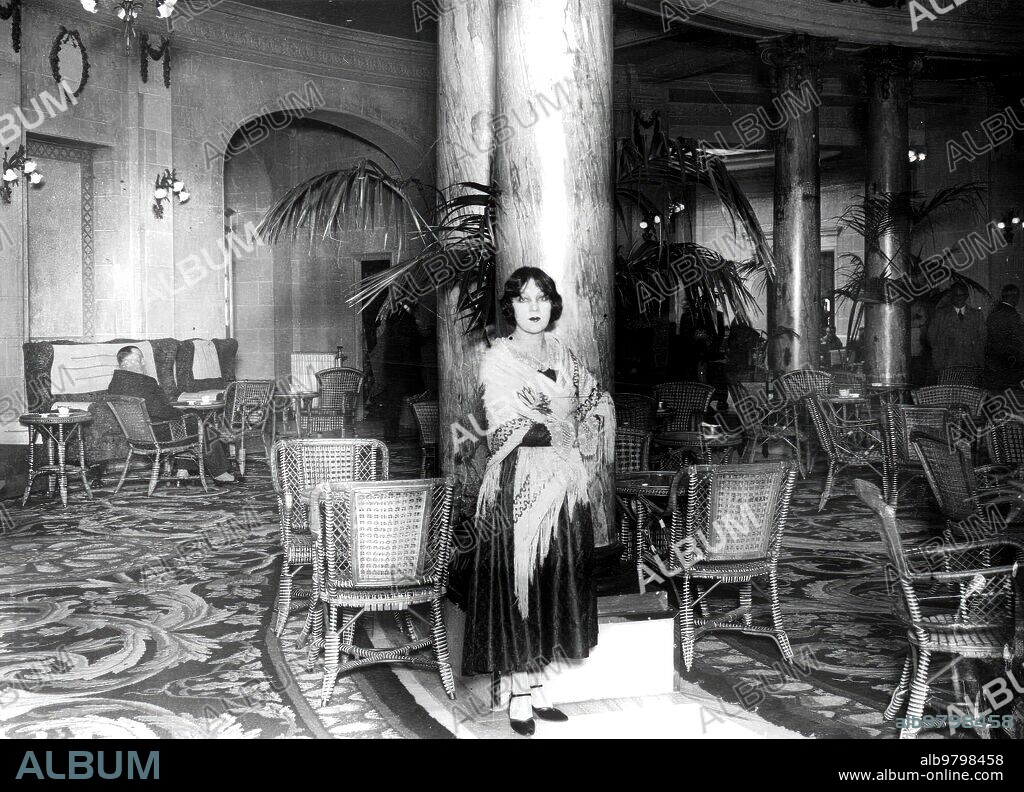 1929. Raquel Meller, Cupletist.