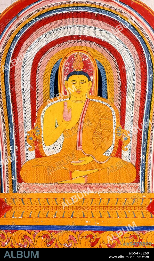 Asgiriya Vihara, the ‘Monastery of the Horse Mountain’, was built by the family of Pilima Talauve in the early 19th century, on a plot adjoining the ancient royal cremation ground. The Asgiriya Vihara is a rather smallish, inconspicuous temple, but as one of the seats of Goyigama religious power, of great significance. From the early 19th century onwards, during the Esala Perahera, the sacred Tooth Relic would be deposited for the last night of the festival at the Asgiriya Vihara. Together with the Malwatte Vihara, it is also one of the wealthiest temples in Sri Lanka.