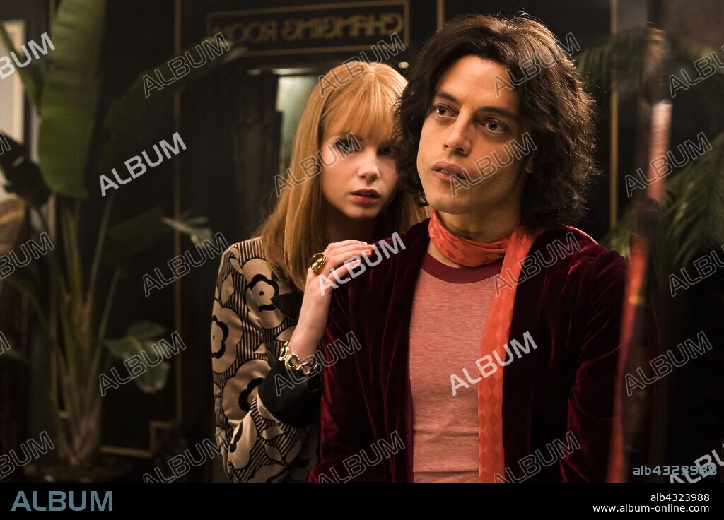 LUCY BOYNTON et RAMI MALEK dans BOHEMIAN RHAPSODY, 2018, réalisé par BRYAN SINGER et DEXTER FLETCHER. Copyright GK Films/New Regency Pictures/Queen Films Ltd./Tribeca.