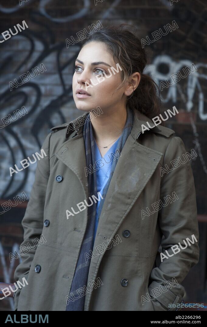 MILA KUNIS in THE ANGRIEST MAN IN BROOKLYN, 2014, directed by PHIL ALDEN ROBINSON. Copyright AMIB Productions/Cargo Entertainment/Films de Force Majeure.
