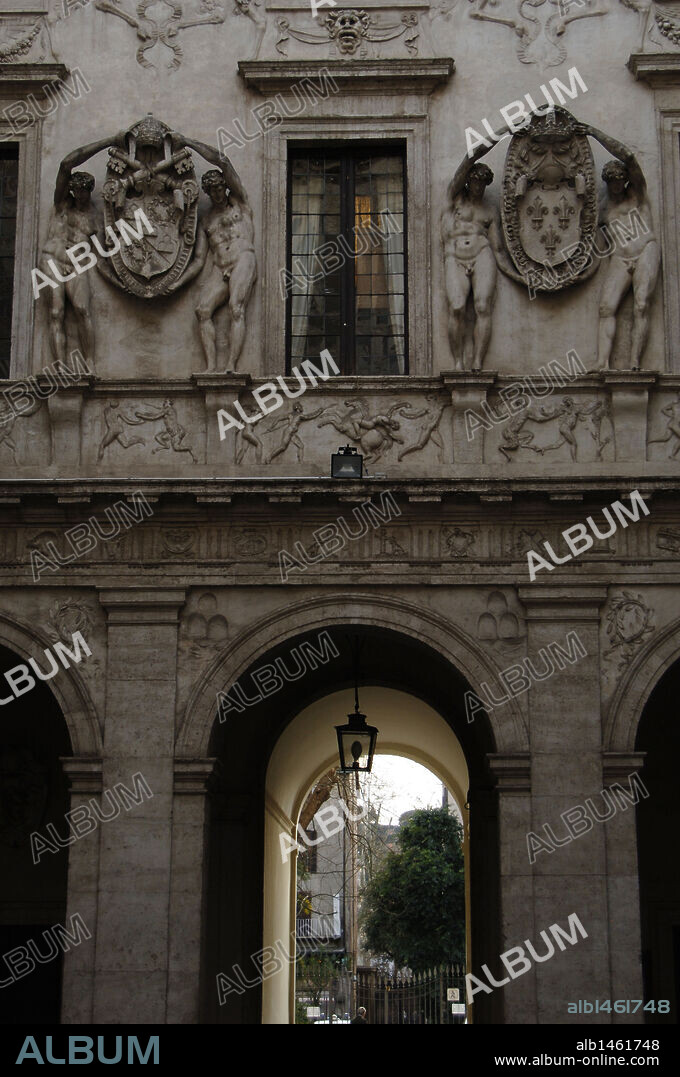 ITALIA. ROMA. Vista parcial del PALACIO SPADA (PALAZZO SPADA), construído en el siglo XVI y reformado en el XVII por Francesco Borromini.