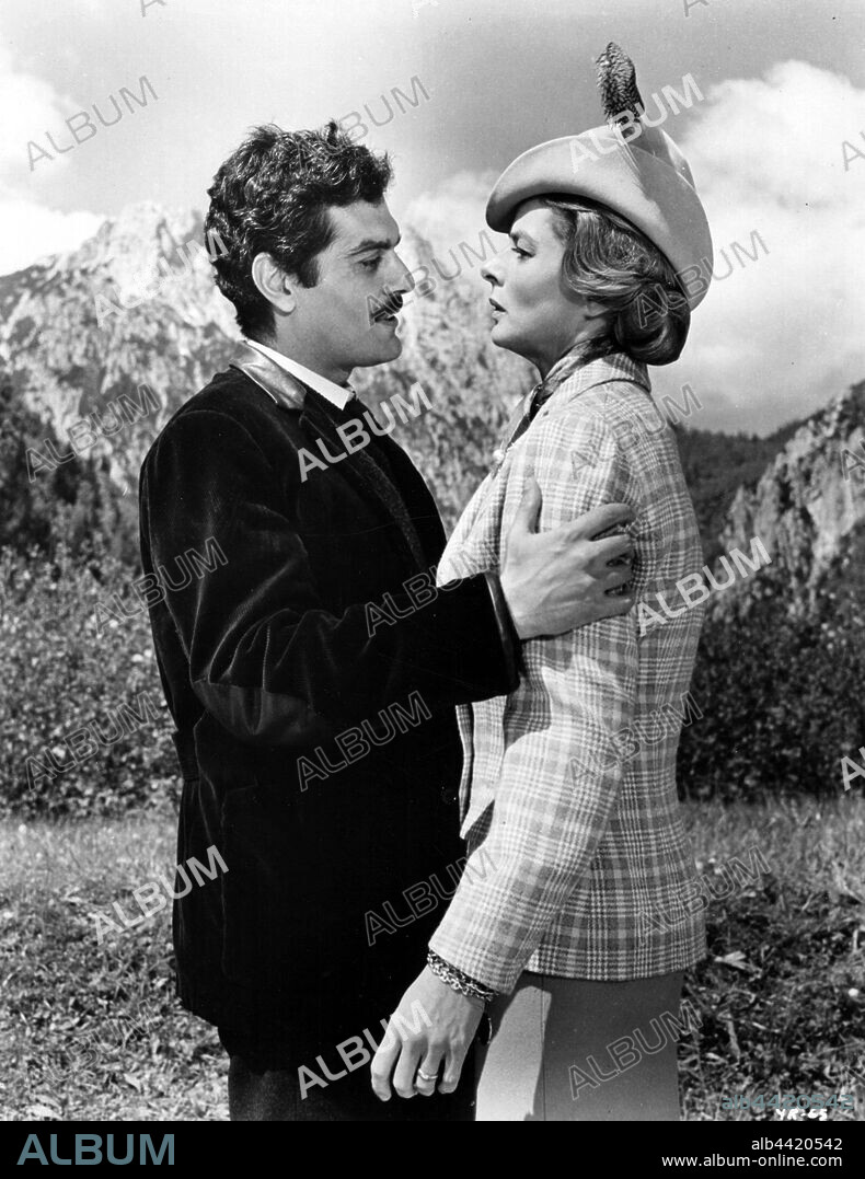INGRID BERGMAN and OMAR SHARIF in THE YELLOW ROLLS ROYCE, 1964, directed by ANTHONY ASQUITH. Copyright M.G.M.