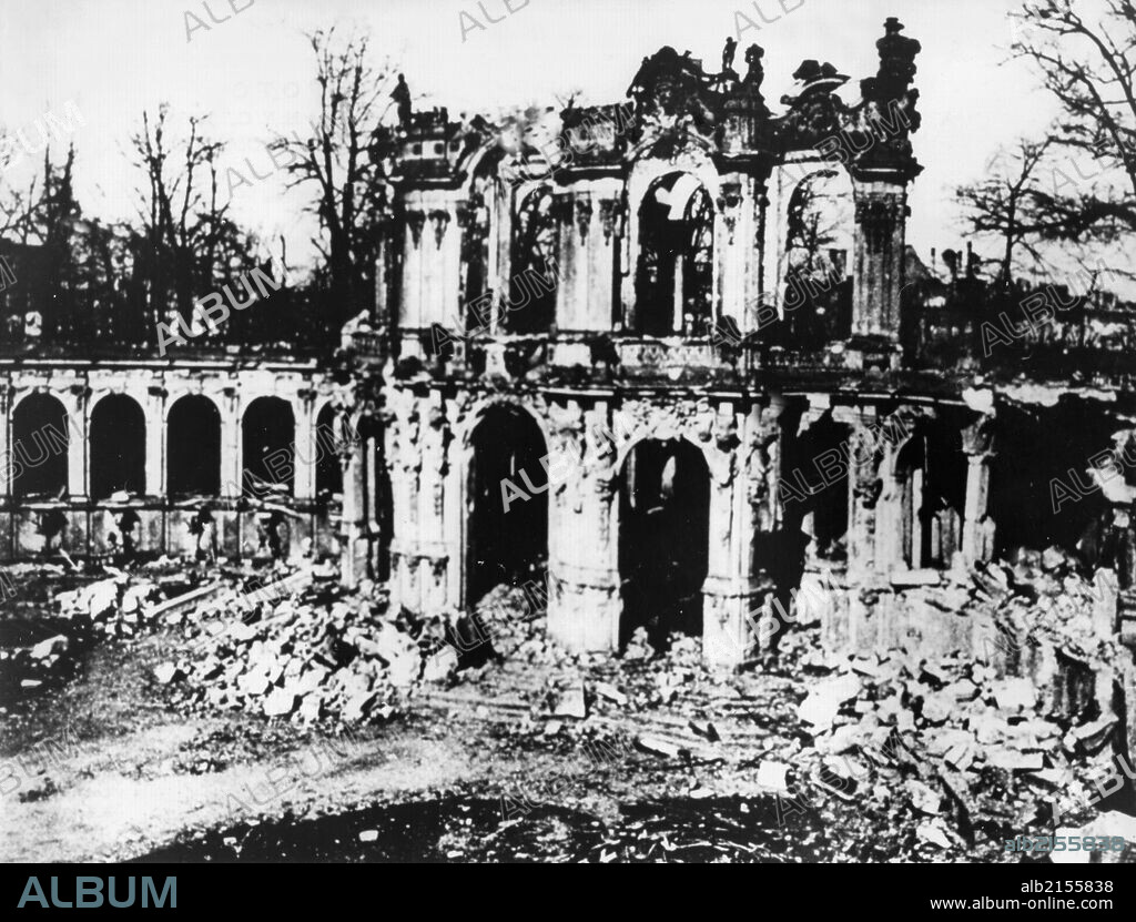 Zwinger palace in dresden, germany in ruins after the anglo-american bombing of the city in 1945, at the end of world war 2.
