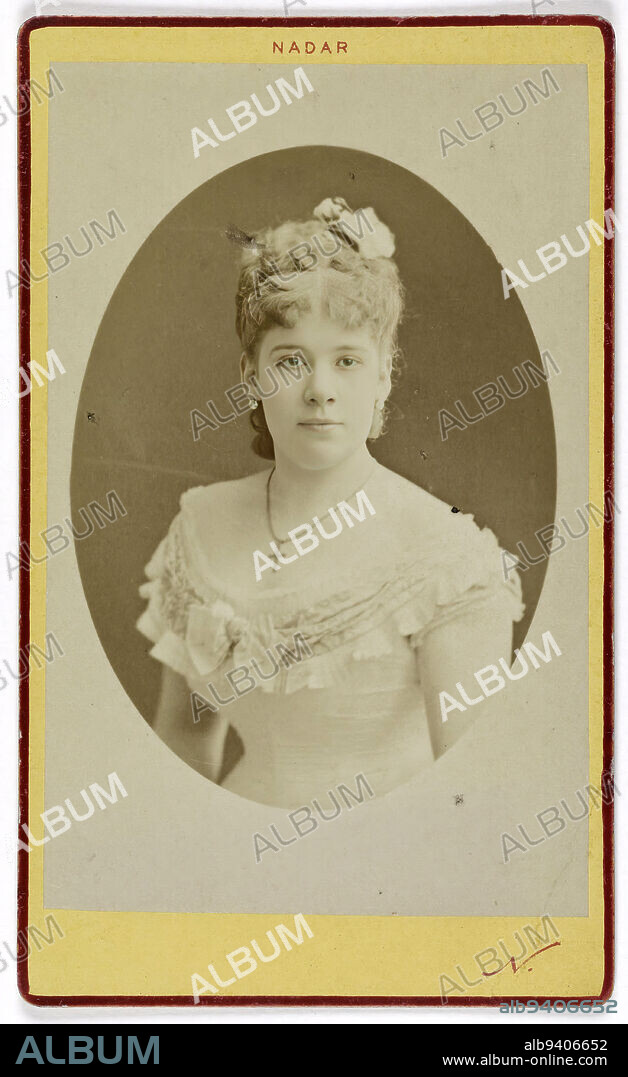 Portrait of Engalli (actress at the Lyric Theater), Atelier Nadar, Photographer, Between 1860 and 1890, 2nd half of the 19th century, Photography, Graphic arts, Photography, Albumen paper print, Dimensions - Work: Height: 9 cm, Width: 5.7 cm, Dimensions: Height: 10.5 cm, Width: 6.3 cm.