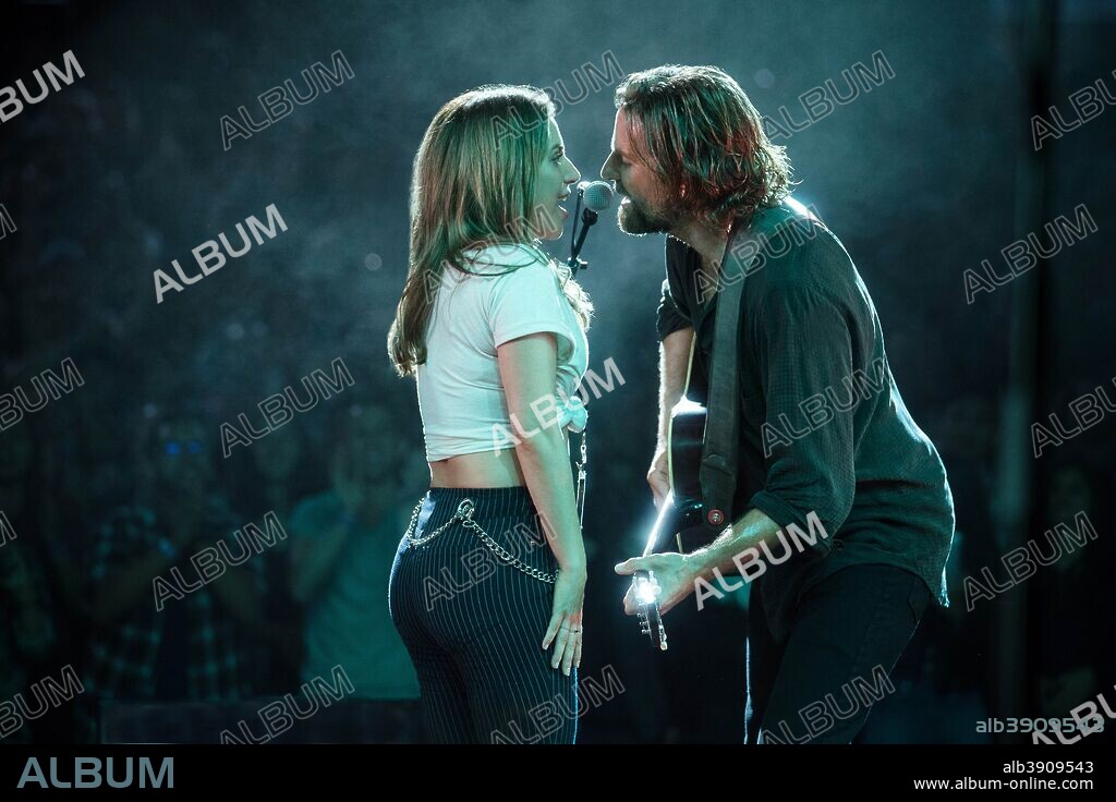 BRADLEY COOPER y LADY GAGA en HA NACIDO UNA ESTRELLA, 2018 (A STAR IS BORN), dirigida por BRADLEY COOPER. Copyright Gerber Pictures/Joint Effort/Live Nation/Malpaso Productions.