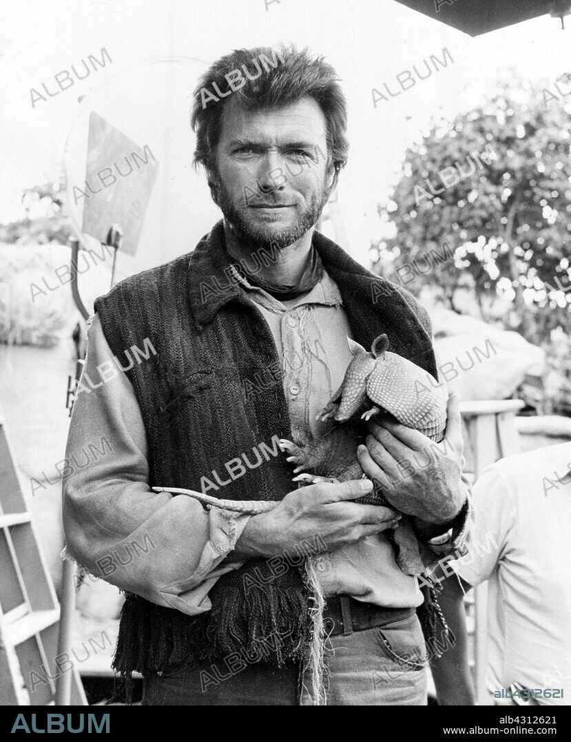 CLINT EASTWOOD en DOS MULAS Y UNA MUJER, 1970 (TWO MULES FOR SISTER SARA), dirigida por DON SIEGEL. Copyright UNIVERSAL/MALPASO.