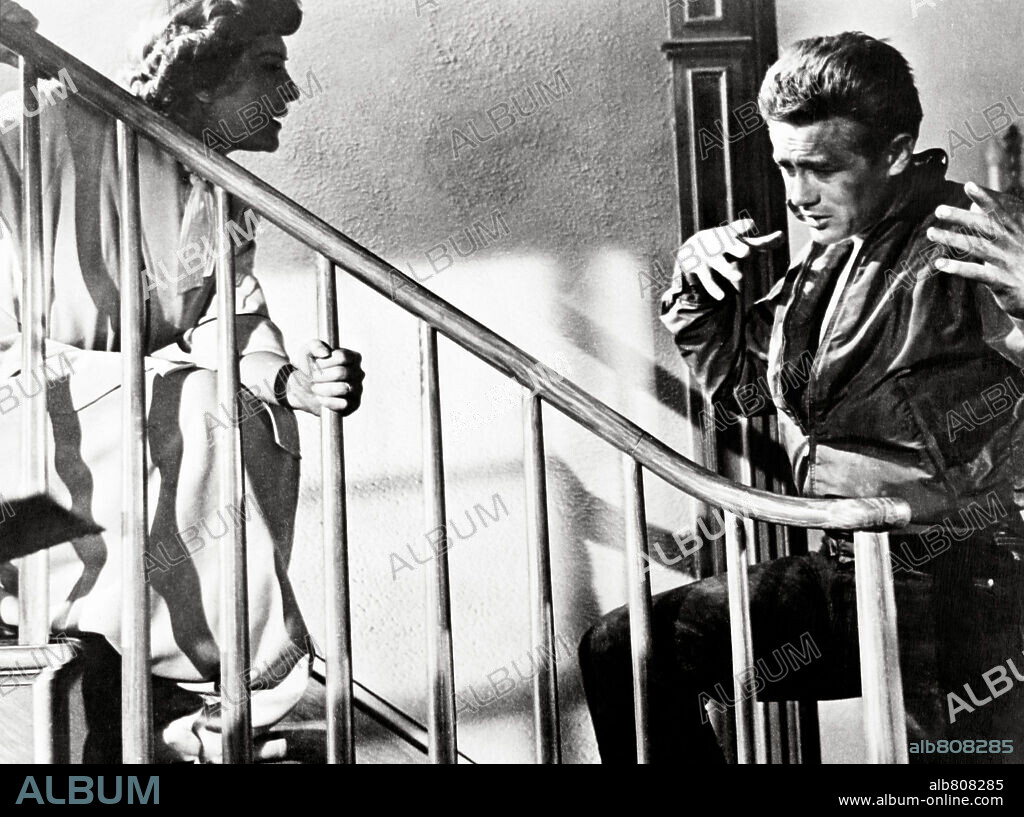 ANN DORAN and JAMES DEAN in REBEL WITHOUT A CAUSE, 1955, directed by NICHOLAS RAY. Copyright WARNER BROTHERS.