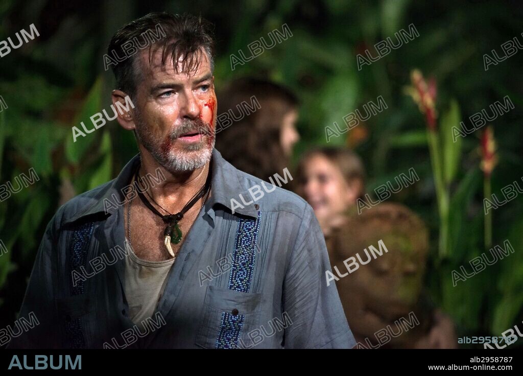 PIERCE BROSNAN in NO ESCAPE, 2015. Copyright BOLD FILMS / NEVEU, ROLAND.