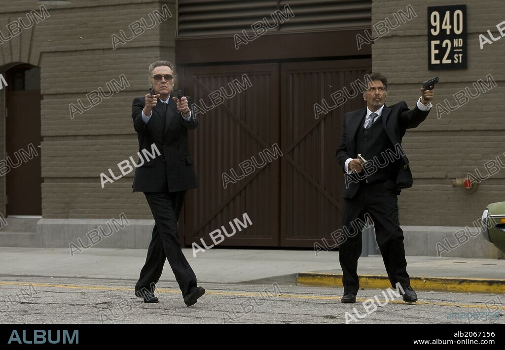 AL PACINO and CHRISTOPHER WALKEN in STAND UP GUYS, 2012, directed by FISHER STEVENS. Copyright LIONSGATE.